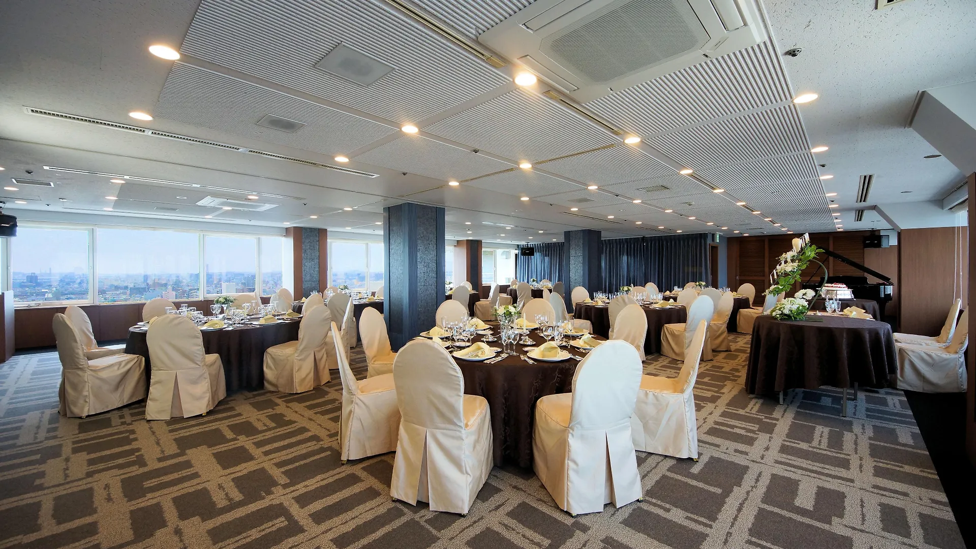 Hotel Plaza Osaka