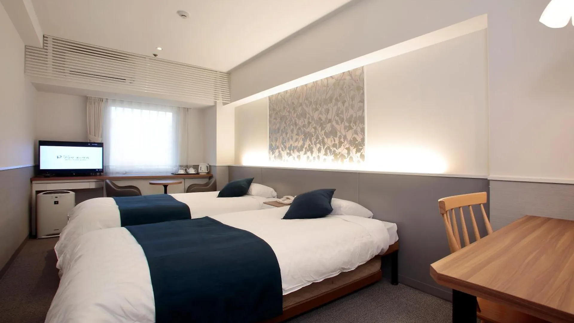 ****  Hotel Plaza Osaka Japan