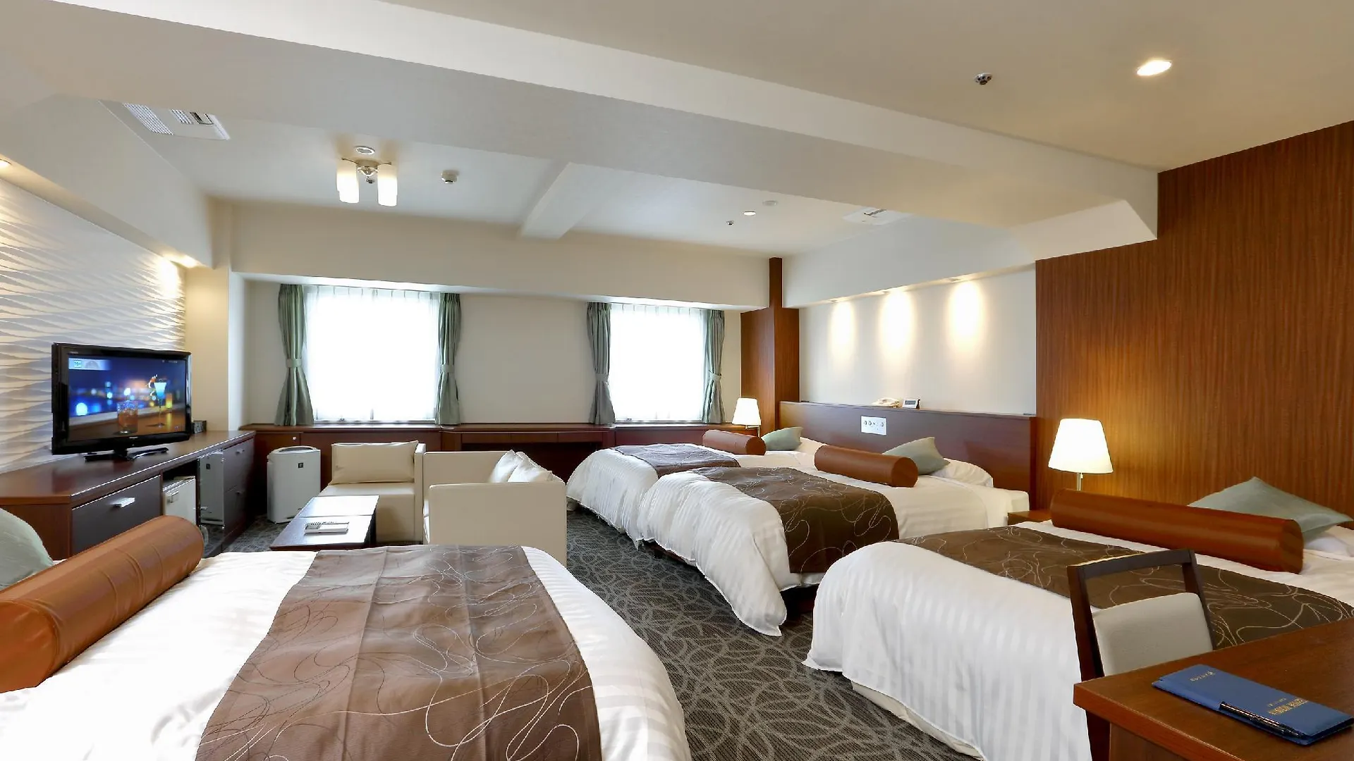 Hotel Plaza Osaka